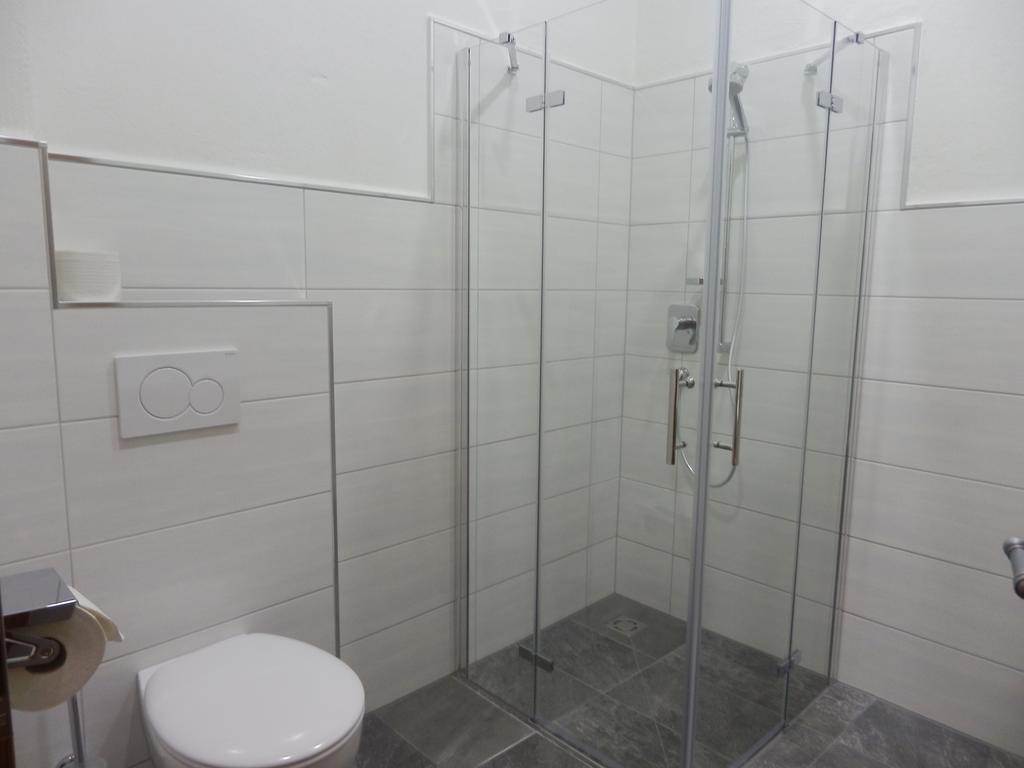 Appartamento Haus Alpenflora Flirsch Esterno foto